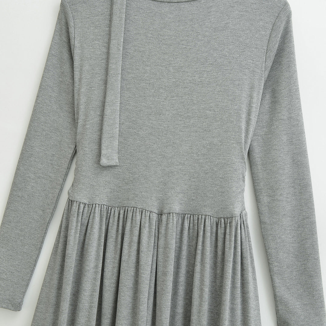 Women's midi dress with gathering, V neck and tailored pleated skirt Mune Fashion