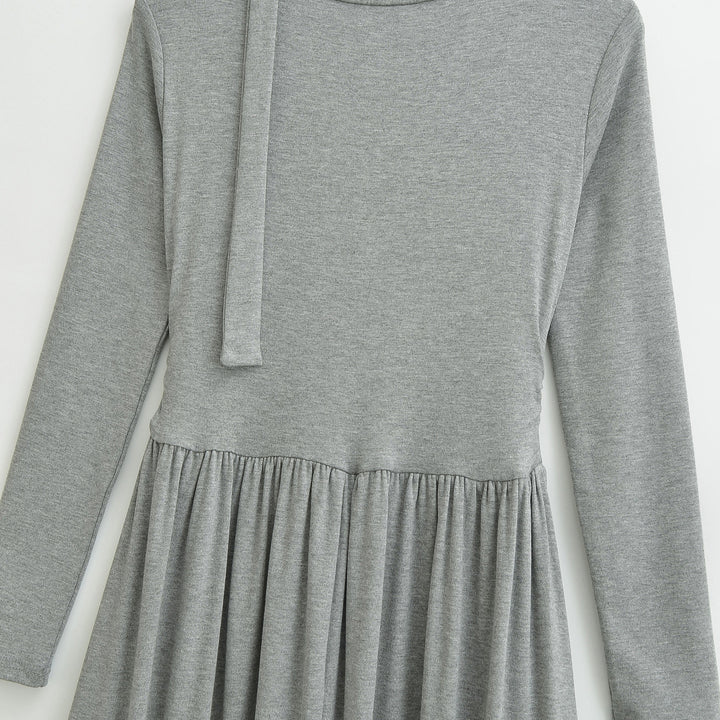 Women's midi dress with gathering, V neck and tailored pleated skirt Mune Fashion