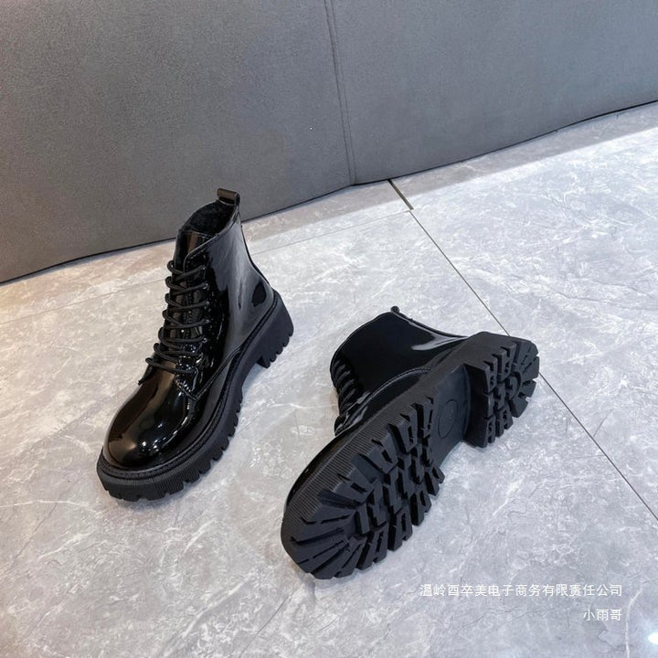 Women's platform lace-up ankle boots with sturdy tread sole Mune Fashion
