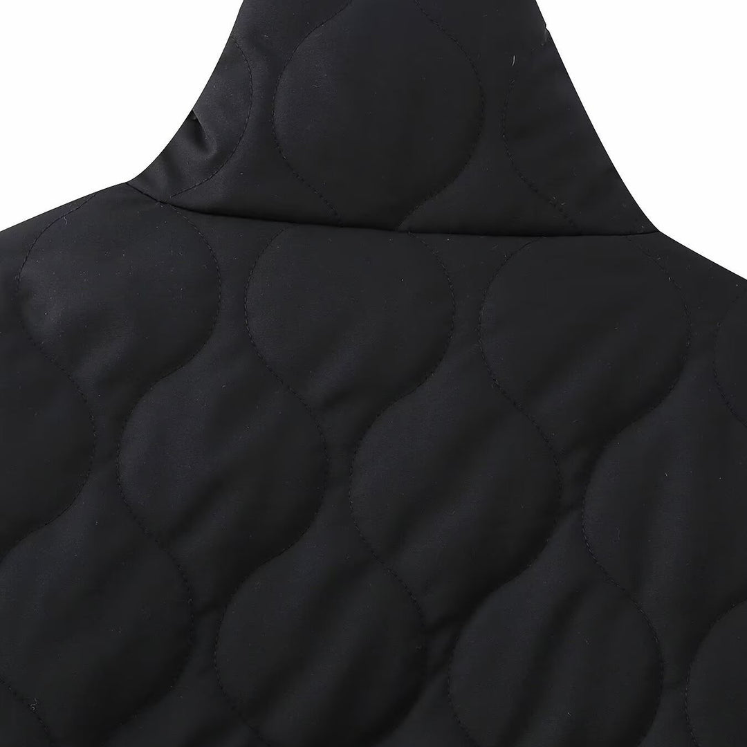 Women's short quilted jacket with high stand-up collar and ruffle pockets Mune Fashion
