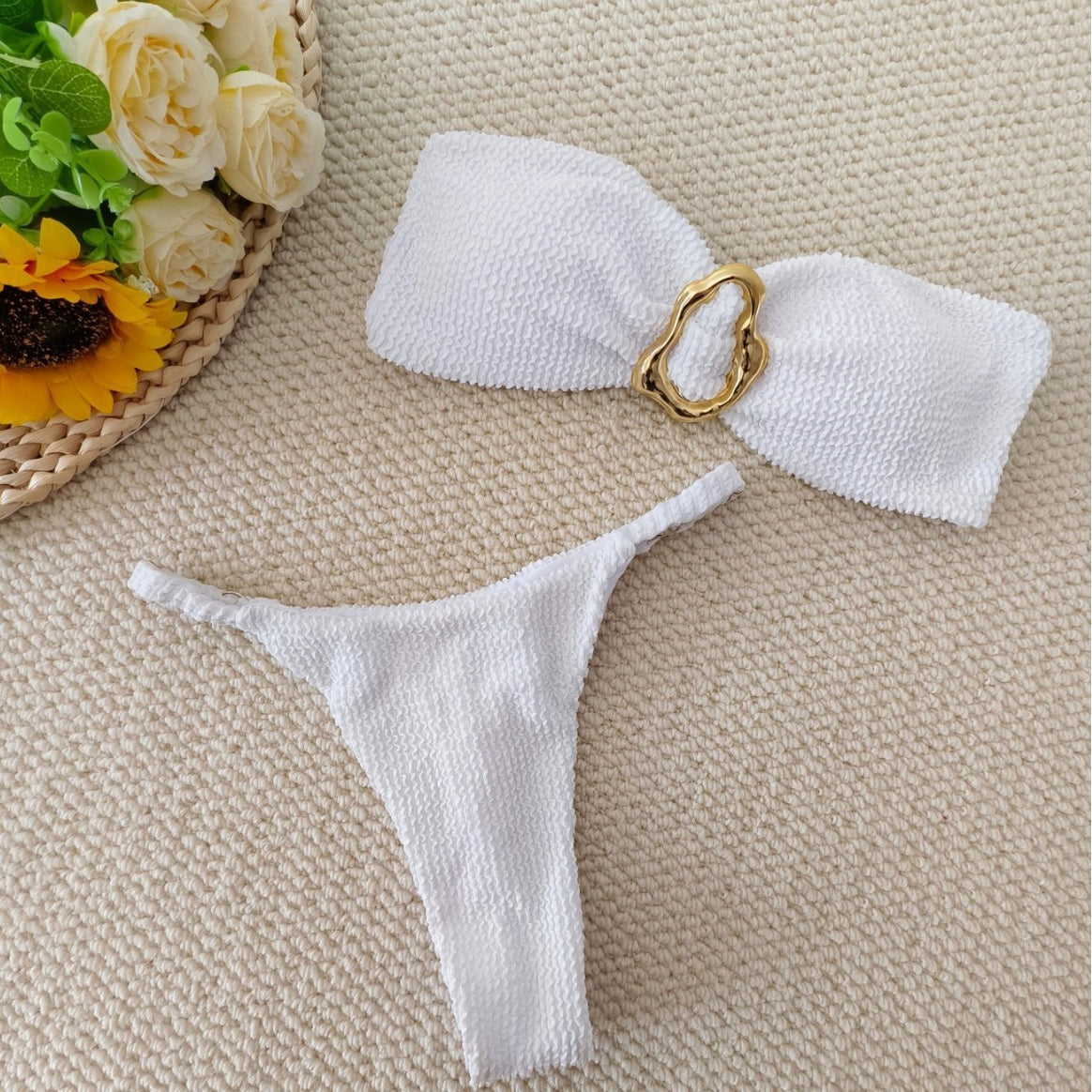 Women's bandeau bikini with elegant decorative detail Mune Fashion