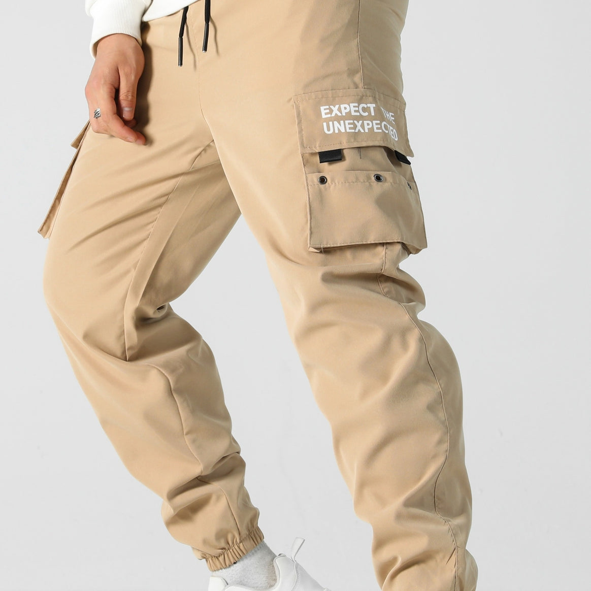 Men's Tapered Cargo Jogging Pants with Elastic Waistband, Multiple Pockets & Cuffs Mune Fashion