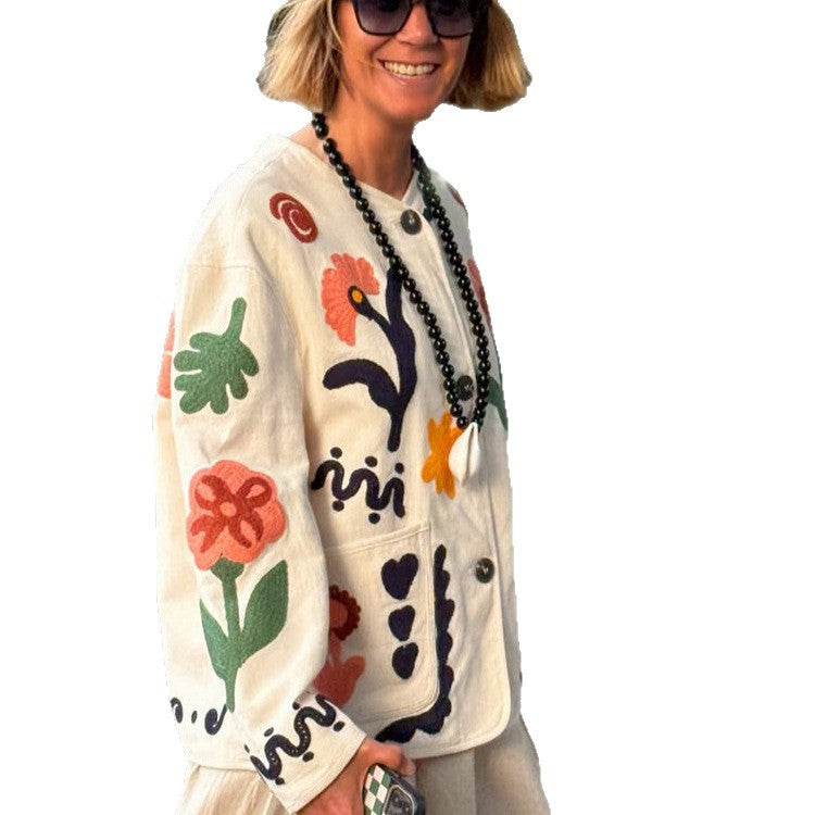 Women's embroidered boxy jacket with floral application and patch pockets Mune Fashion