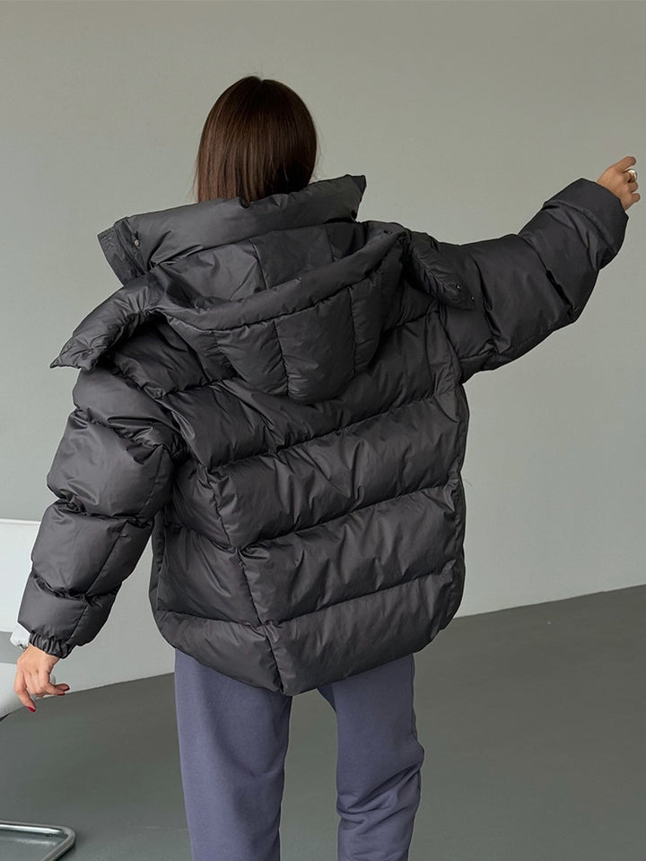 Ladies short puffer jacket with thermal filling, oversized hood & concealed two-way zipper Mune Fashion