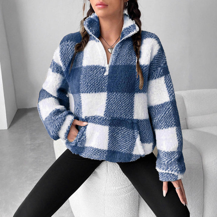 Women's cozy Sherpa pullover with stand-up collar, half-zip and kangaroo pocket Mune Fashion