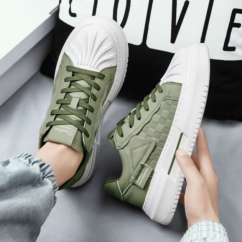 Women's fashionable sneakers with thick plateau and unique design Mune Fashion