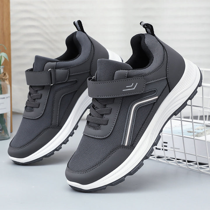 Women's sporty Velcro sneakers with breathable mesh and cushioned EVA sole Mune Fashion