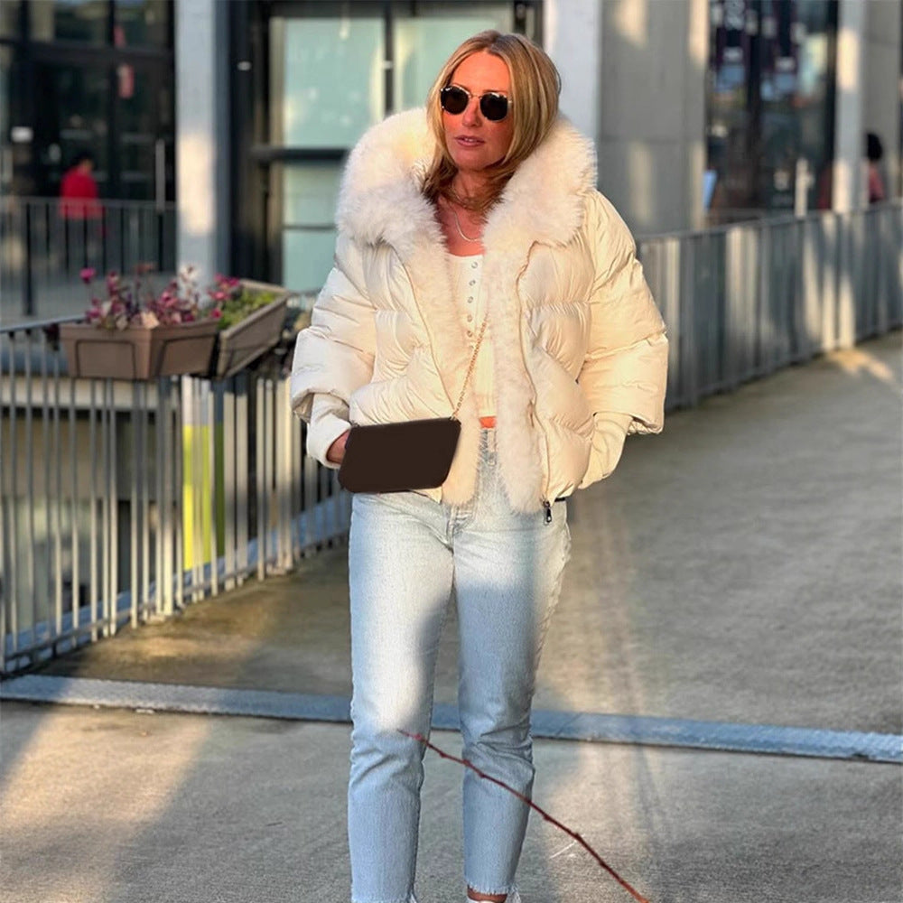 Women's Short Quilted Down Jacket with Voluminous Faux Fur Shawl Collar and Tailored Cut Mune Fashion