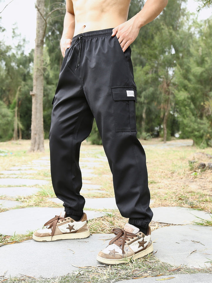 Men's casual cargo pants with elastic waistband and practical pockets Mune Fashion