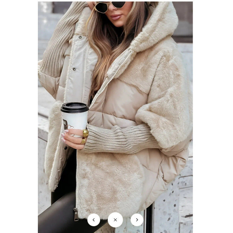 Women's quilted short jacket with teddy fur inserts, hood, and integrated ribbed cuffs Mune Fashion