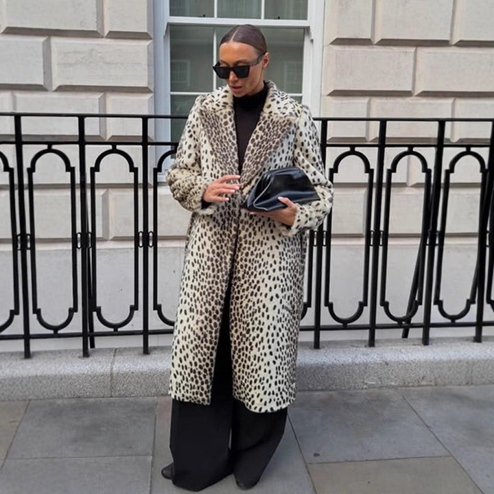 Women Mid-length Faux Fur Coat with Distinctive Spot Pattern and Lapel Collar Mune Fashion
