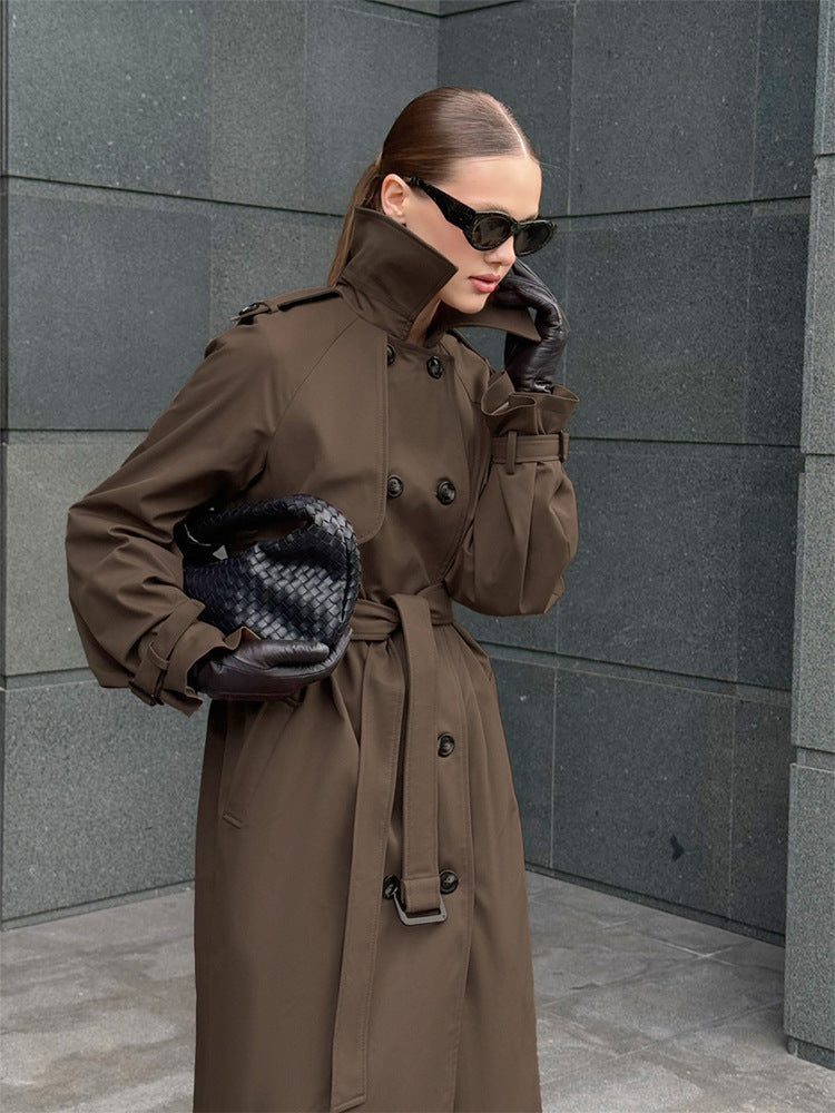 Women long cut water-repellent trench coat with high stand-up collar and waist belt Mune Fashion