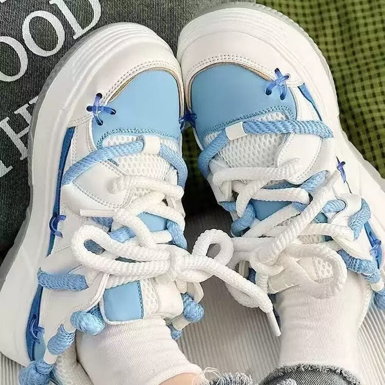 Women Sporty Sneakers with Innovative Accents and Non-Slip Sole Mune Fashion