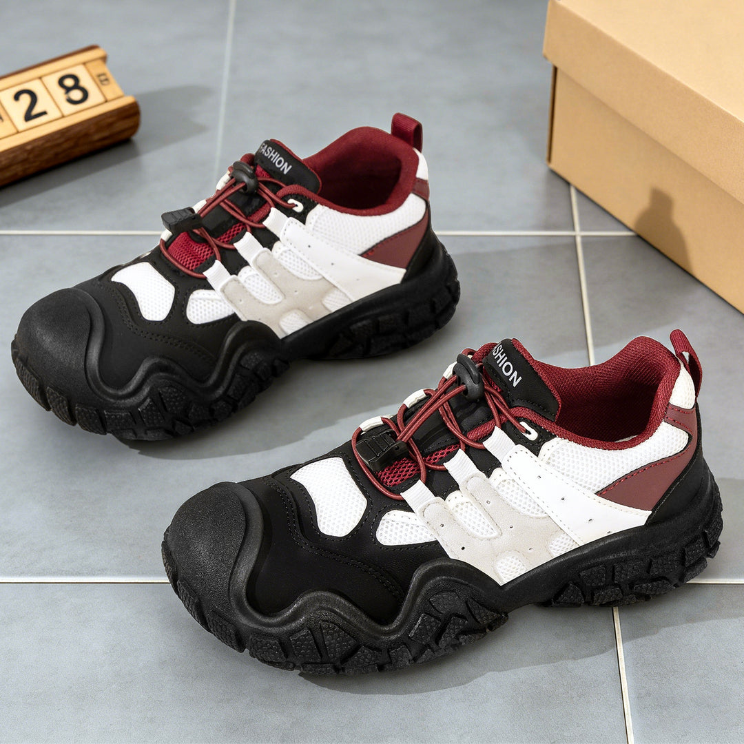 Unisex nan robust Outdoor-Chunky-Sneaker with reinforced toe cap, quick lace-up closure and grippy profile sole Mune Fashion
