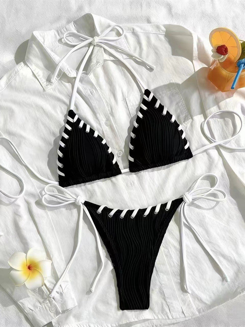 Women's bikini set with elegant ruffle design and adjustable straps Mune Fashion