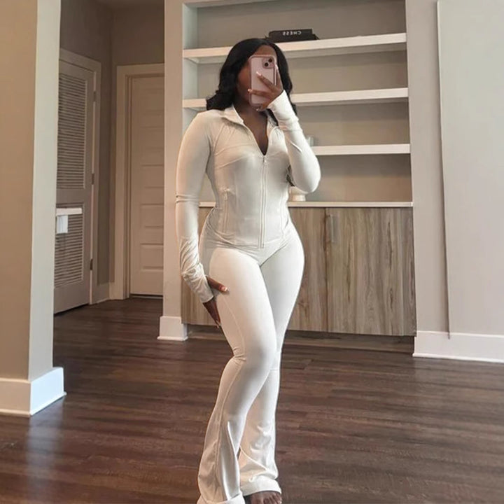 Women's figure-hugging tracksuit with zipper, high waist and flared leg Mune Fashion