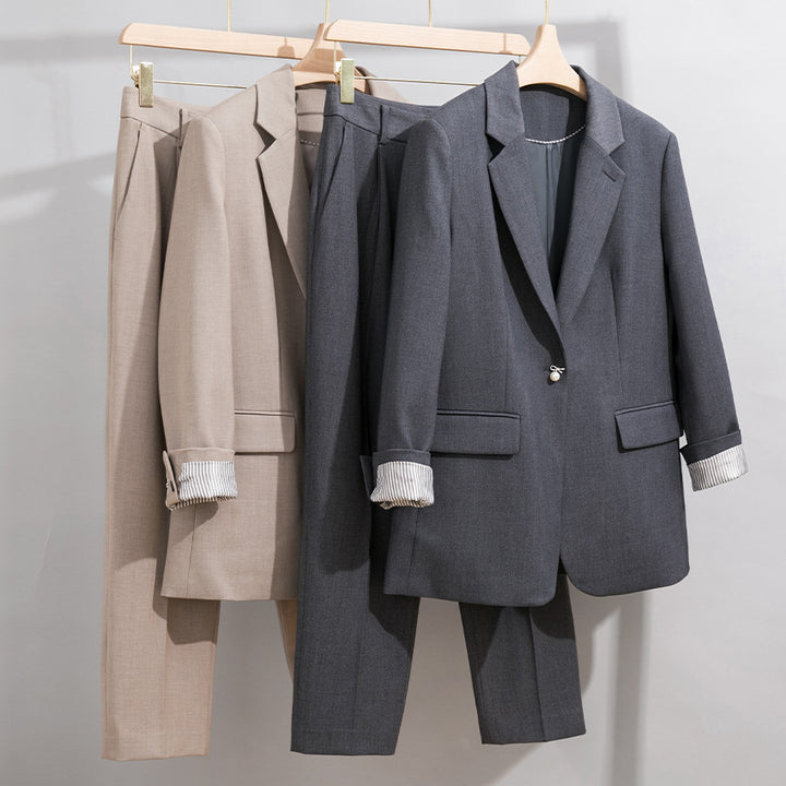 Women Casual Tailoring Set with Longline Blazer and High-Waisted Pleated Pants Mune Fashion