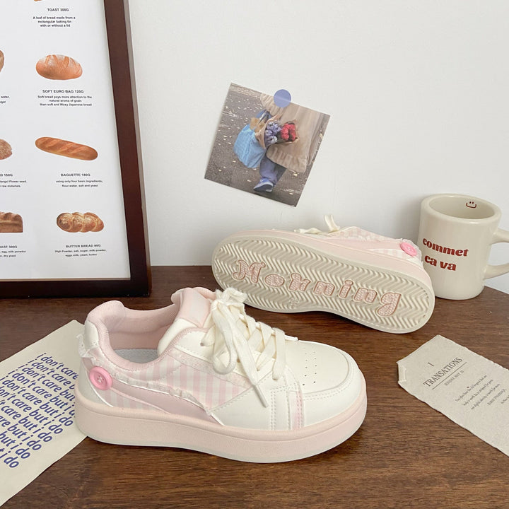 Women Sneakers with playful check patterns and cushioning sole Mune Fashion