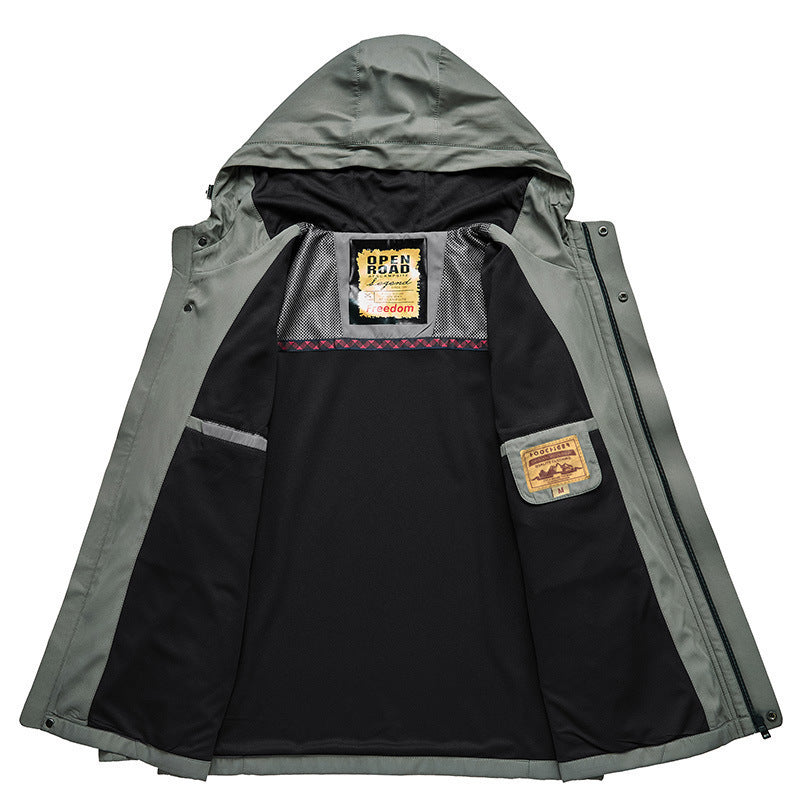 Men's lightweight water-repellent softshell jacket with hood, windproof cut, and zippered pockets Mune Fashion