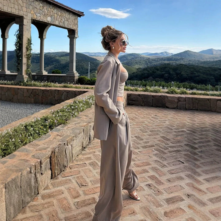 Women Three-Piece Tailoring Set with Corset Top, Oversized Blazer and Pleated Wide-Leg Pants Mune Fashion