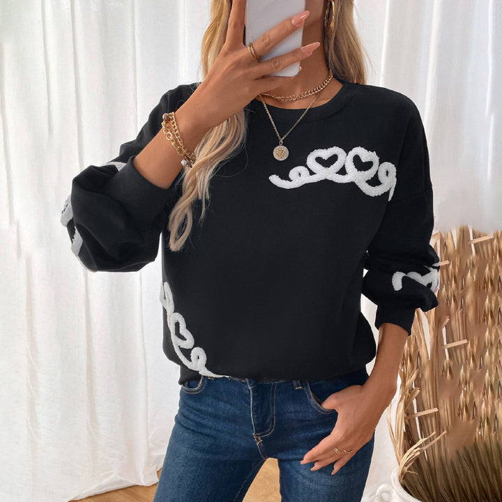 Women's Oversized Sweatshirt with Chenille Heart Applique and Ribbed Hem Mune Fashion