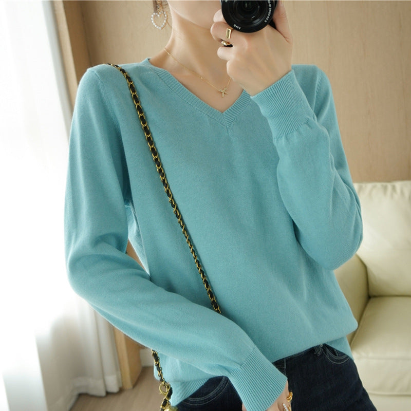 Women's Lightweight V-Neck Fine Knit Sweater made of Cashmere-Soft Cotton Blend with Elastic Ribbed Cuffs Mune Fashion