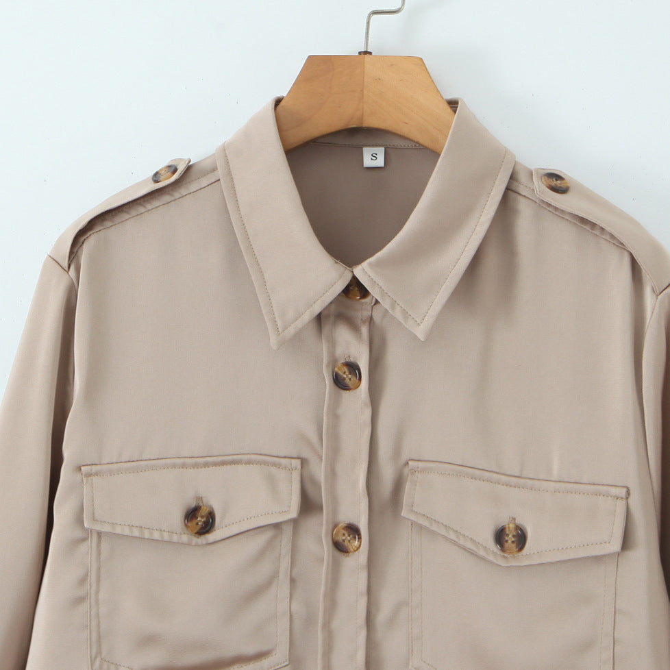 Women's oversized shirt blouse with applied breast pockets and shoulder epaulettes Mune Fashion
