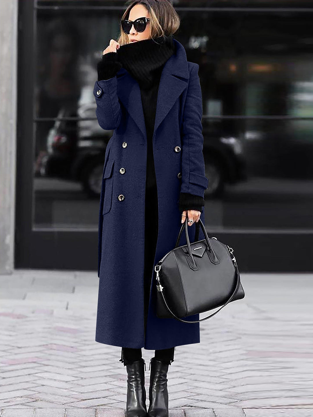 Ladies Elegant and Timeless Wool Coat