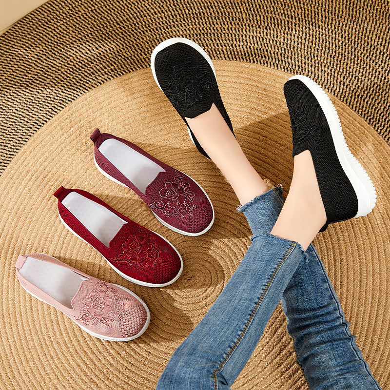 Women's elegant knitted slippers with floral embroidery, elastic entry, and feather-light EVA outsole Mune Fashion