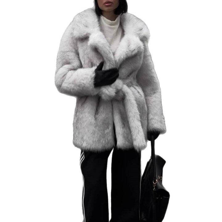 Women Voluminous Short Coat made of Faux Fur with Waist Belt and Oversized Shawl Collar Mune Fashion