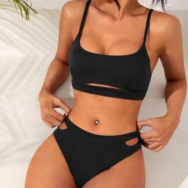 Ladies Bikini set with fashionable cut-out and comfortable high-waist panty Mune Fashion