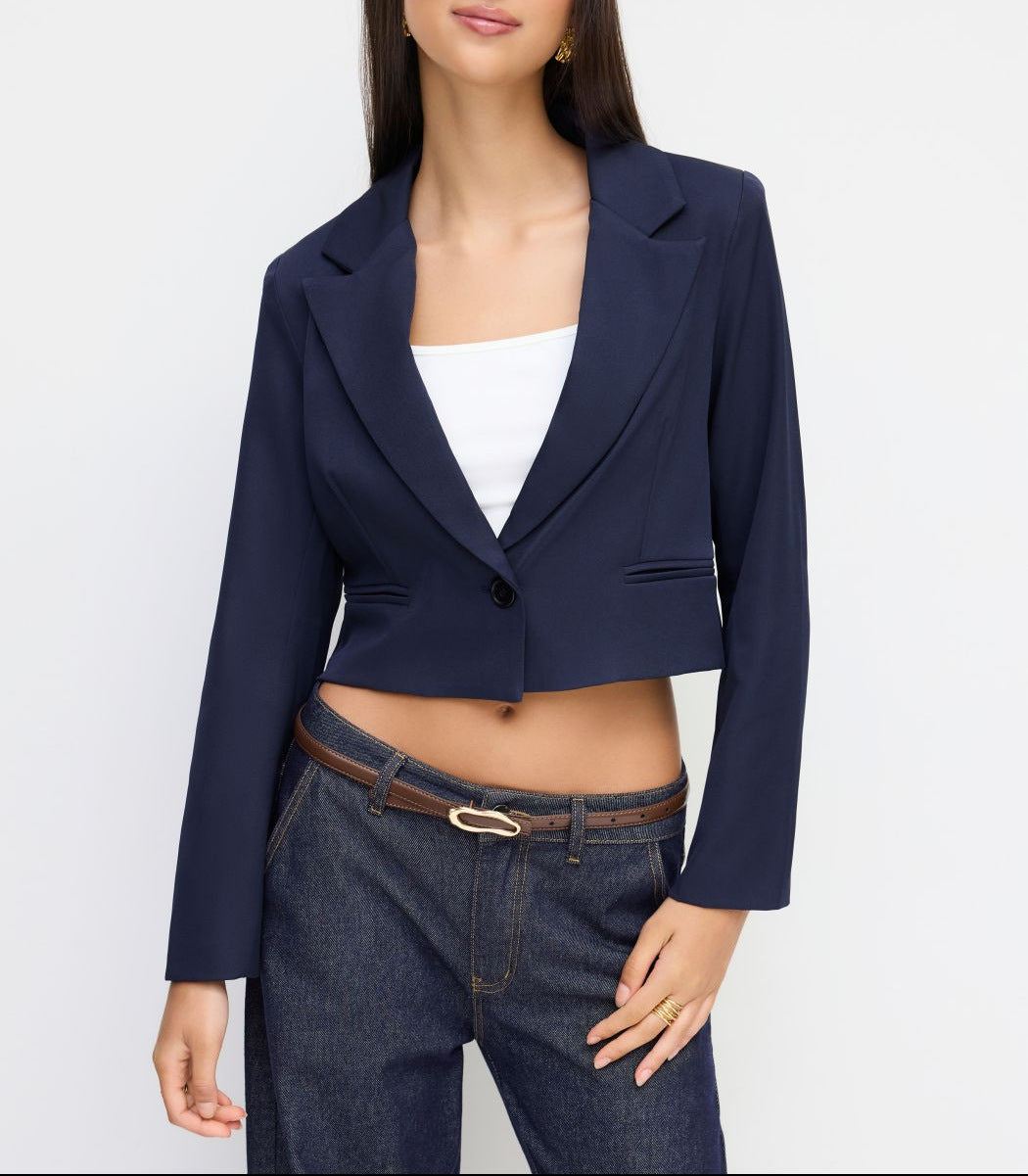 Women's cropped blazer with notch lapel and single-button closure Drune