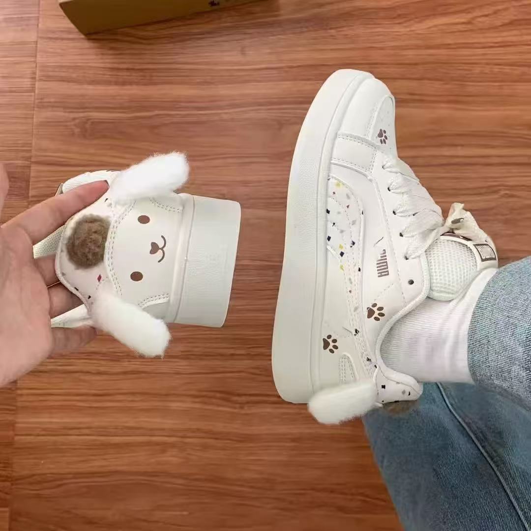 Women's sneakers with cute animal design and fluffy details Mune Fashion