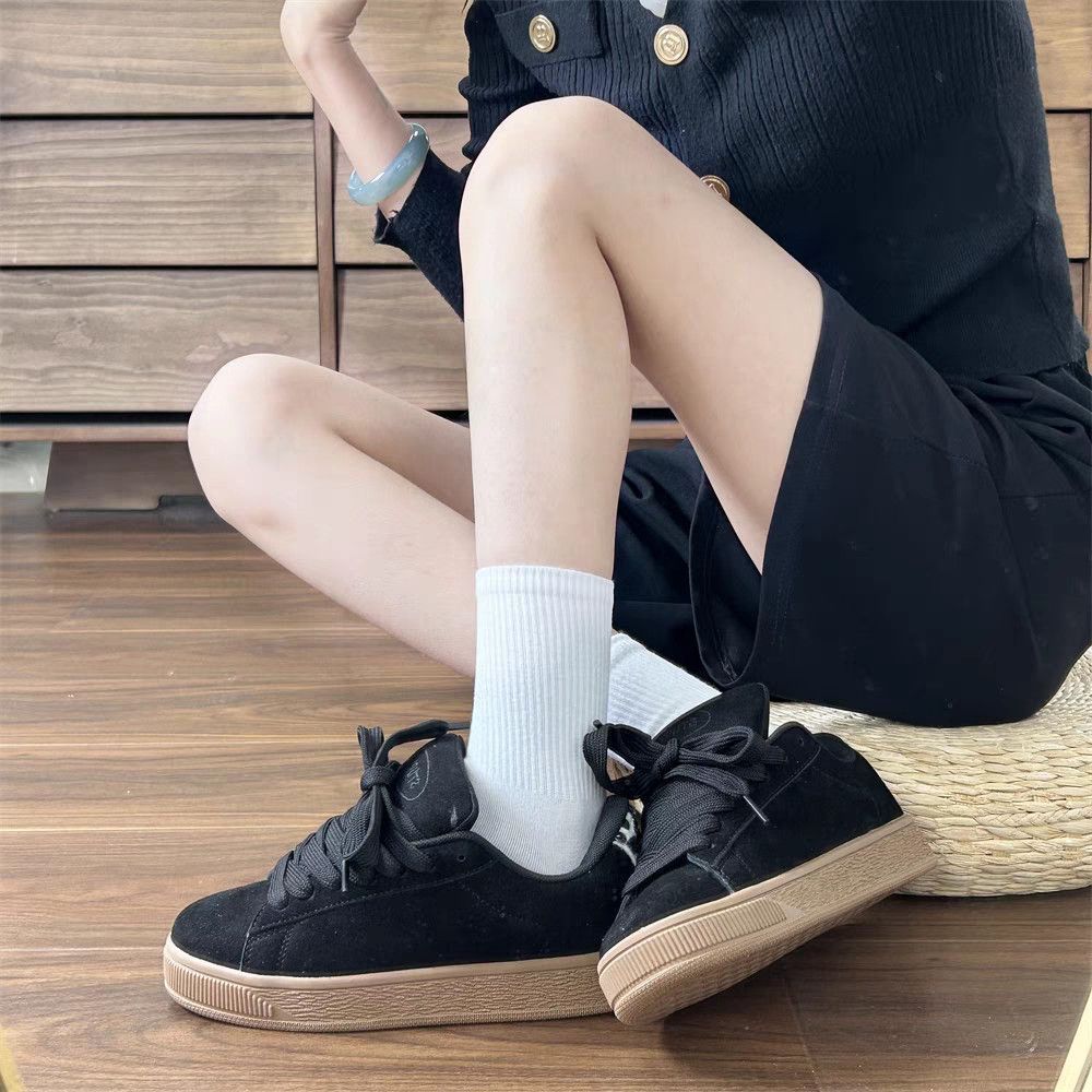 Ladies sporty sneakers made of high-quality suede with non-slip sole Mune Fashion