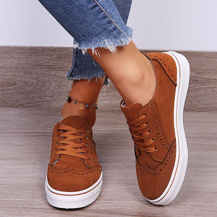 Women Elegant Sneakers with Trendy Brogue Design Mune Fashion