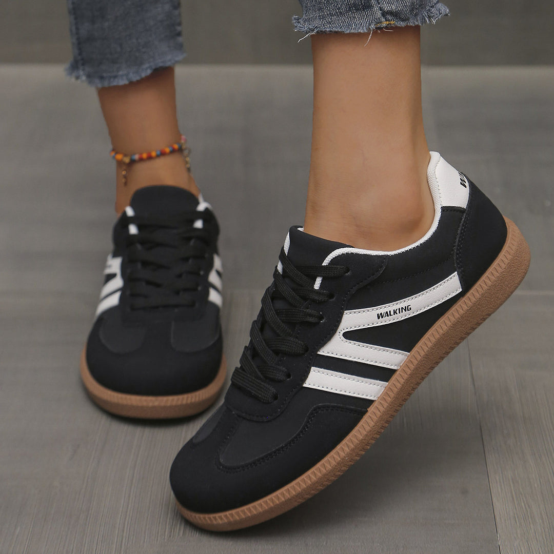 Women's Retro Sneaker with rubber sole, lightweight textile lining and comfort insole Mune Fashion