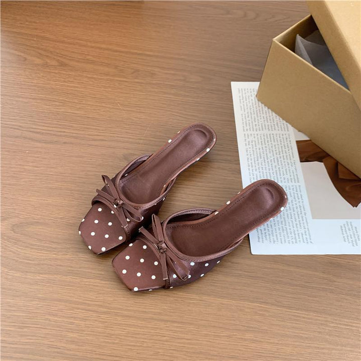 Women Square Slip-On Mules with Polka Dot Pattern, Fine Decorative Bow and Comfort Footbed Mune Fashion