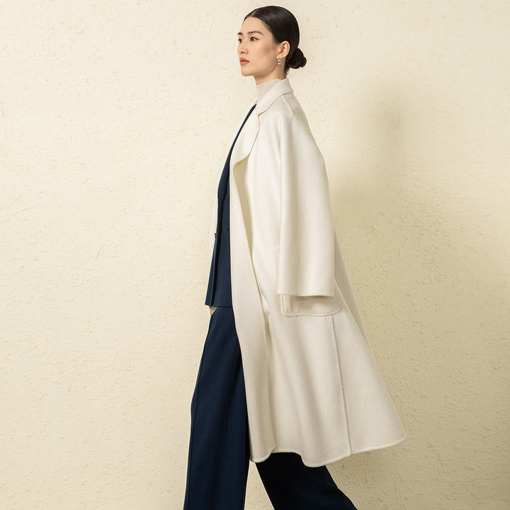Women's Sophisticated Textured Fabric Scarf Mune Fashion
