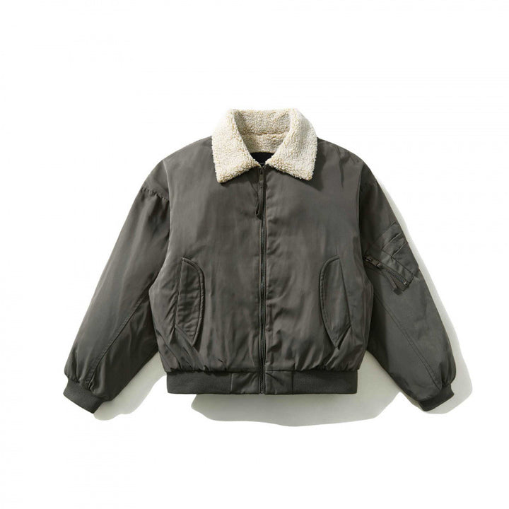 Men's short cut padded bomber jacket with teddy collar and utility arm pocket Mune Fashion