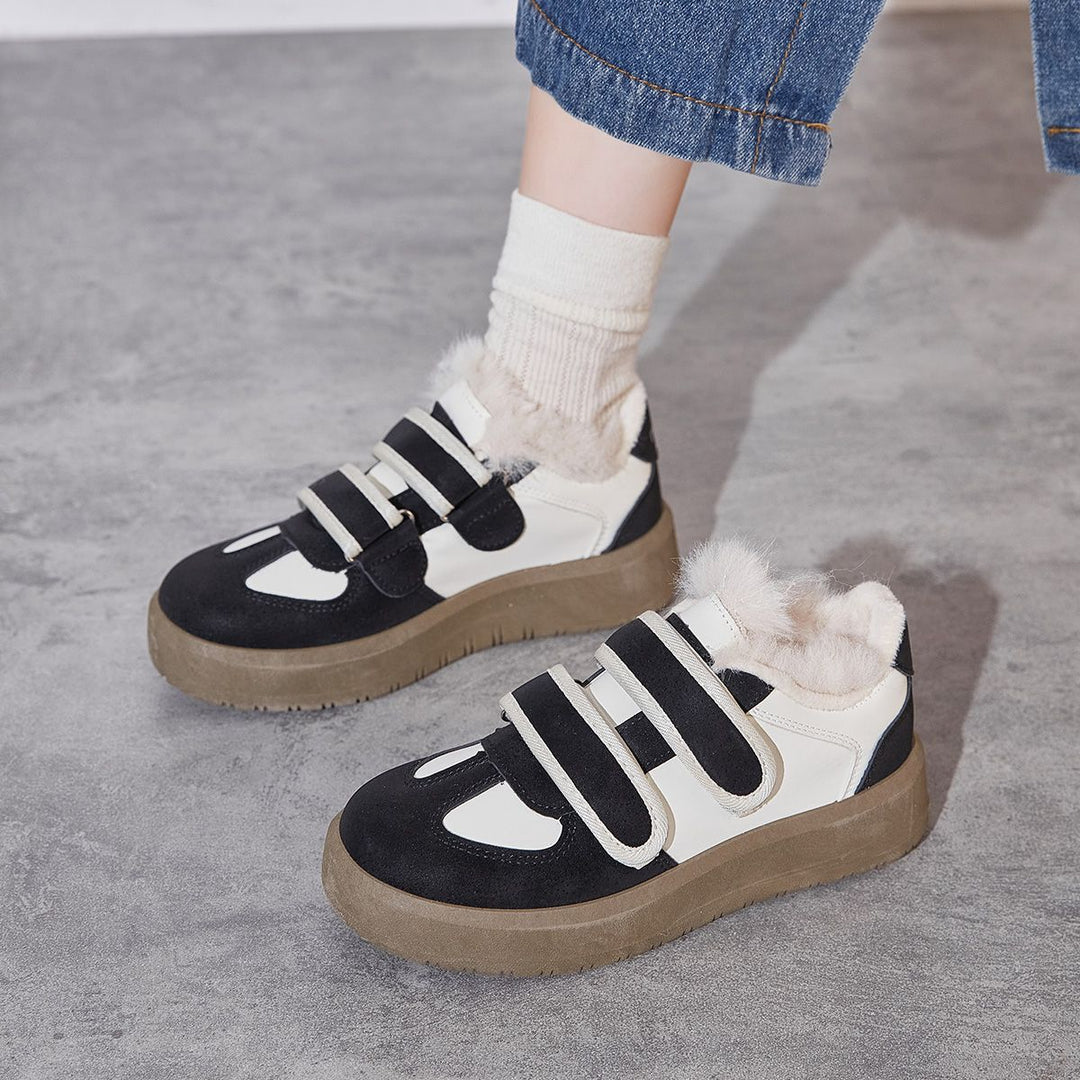 Women Sports Sneakers with innovative Velcro closure and high-quality interior padding Mune Fashion
