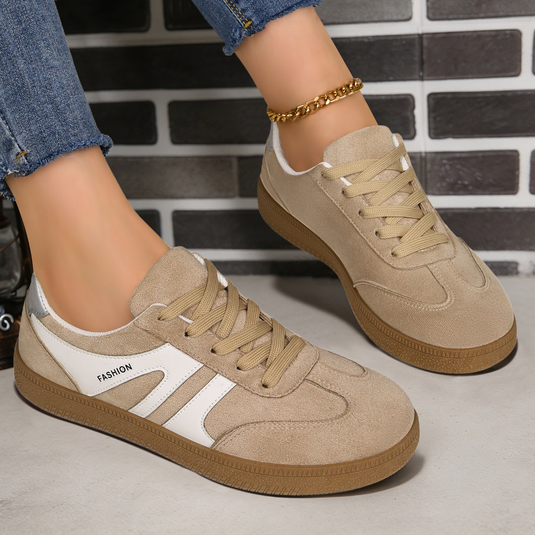 Men's retro suede leather sneakers with padded heel collar and textured rubber outsole Mune Fashion