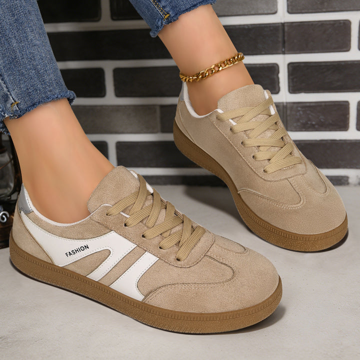 Men's retro suede leather sneakers with padded heel collar and textured rubber outsole Mune Fashion