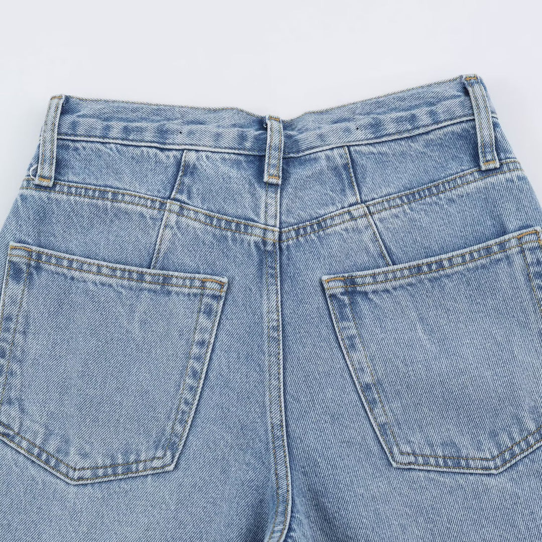Women High-Waisted Relaxed Jeans with Tapered Leg Mune Fashion