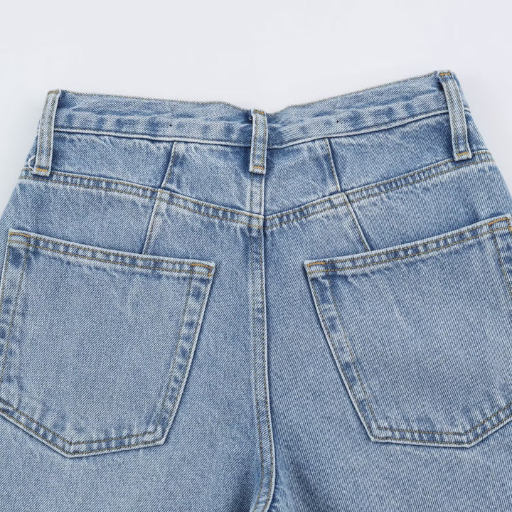 Women High-Waisted Relaxed Jeans with Tapered Leg Mune Fashion