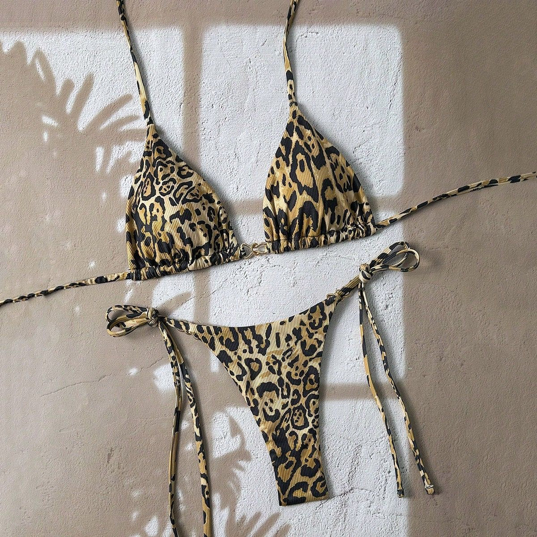 Ladies Triangle Bikini with exciting leopard pattern Mune Fashion