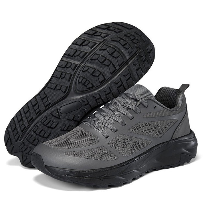 Men's cushioned running sneakers with shock-absorbing midsole and structured rubber outsole Mune Fashion
