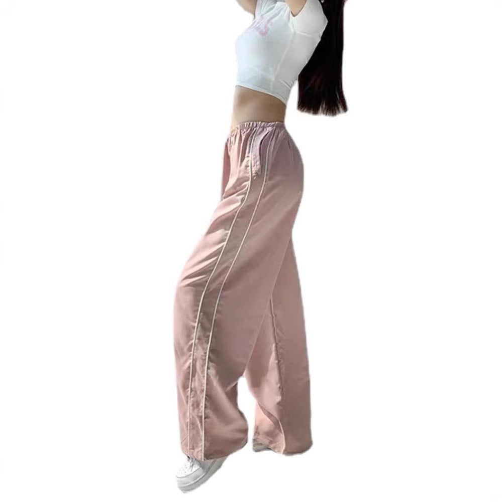 Ladies Sporty Pants with A Wide Cut and Elastic Waistband Mune