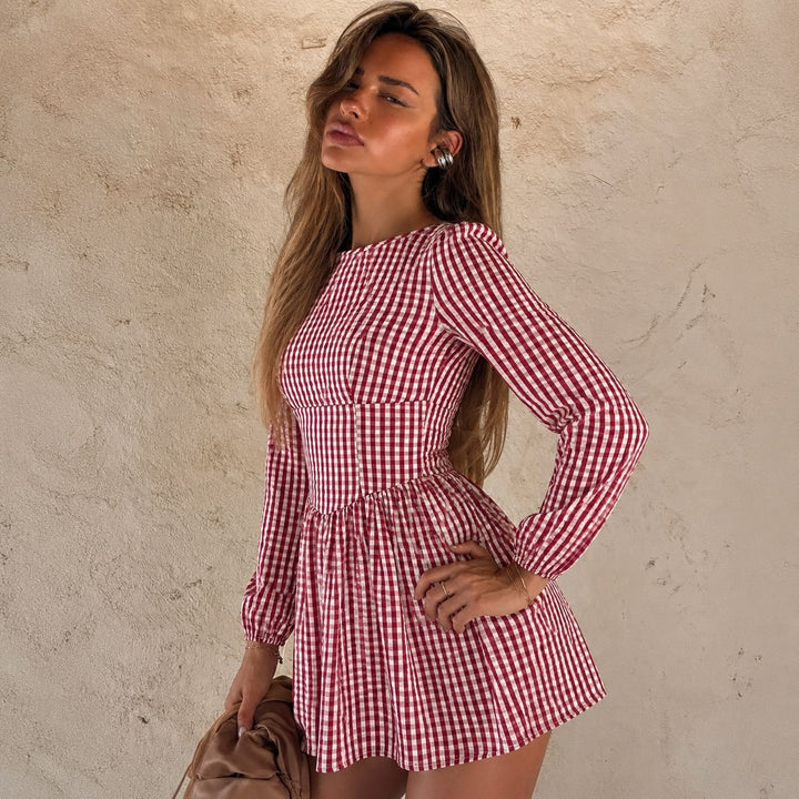 Women’s fitted Vichy mini dress with long sleeves, form-fitting seam and voluminous skirt الجزء