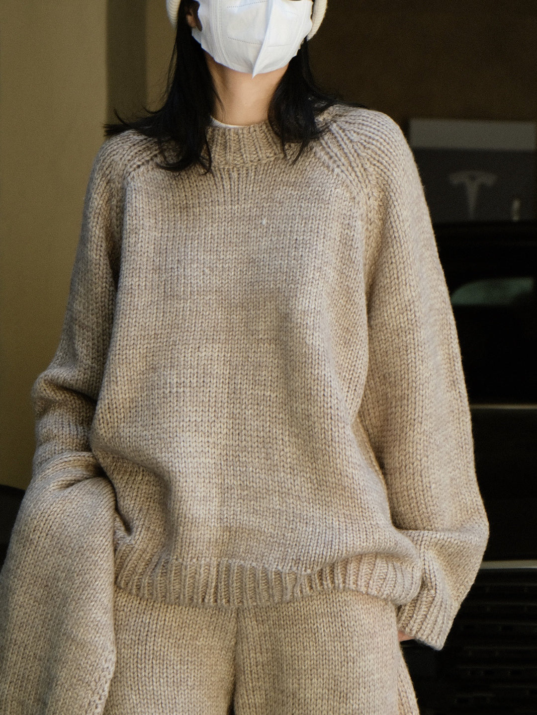 Women Relaxed Chunky Knit Raglan Sweater with Wide Hem and Ribbed Finish Mune Fashion