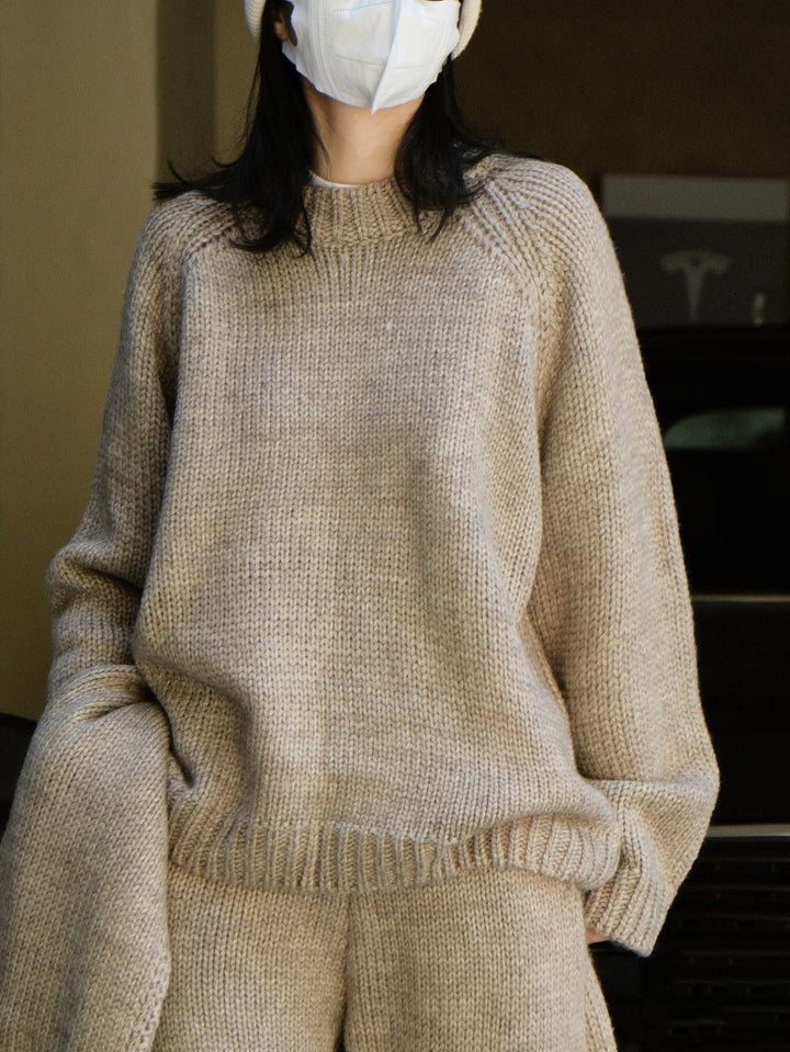Women Relaxed Chunky Knit Raglan Sweater with Wide Hem and Ribbed Finish Mune Fashion